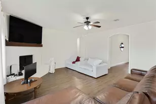 9524 Ocelot Ct, Godley, TX 76044 - Photo 7