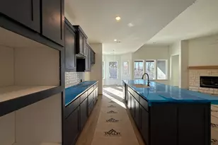 405 Hayden Faith Ct, Springtown, TX 76082 - Photo 9