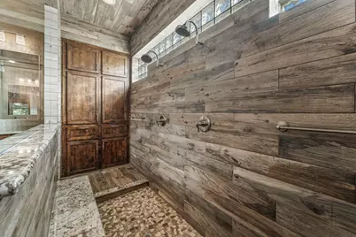 19069 Lakeview Court, Whitney, TX 76692 - Photo 17