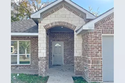 1615 Jones Street, Greenville, TX 75401 - Photo 3