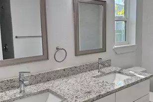 1615 Jones St, Greenville, TX 75401 - Photo 11