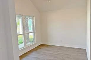 1615 Jones St, Greenville, TX 75401 - Photo 5