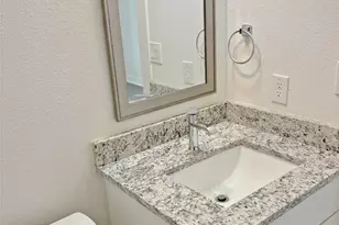 1615 Jones St, Greenville, TX 75401 - Photo 17