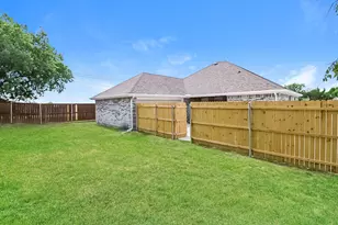 629 Green Mound Dr, Glenn Heights, TX 75154 - Photo 15
