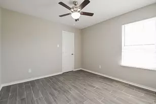 629 Green Mound Dr, Glenn Heights, TX 75154 - Photo 9