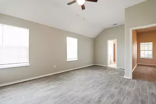 629 Green Mound Dr, Glenn Heights, TX 75154 - Photo 7