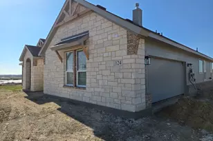 124 Hillview Trl, Decatur, TX 76234 - Photo 3