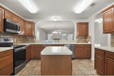 301 Mary Kay Court, Burleson, TX 76028 - Photo 5