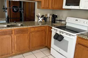 305 N Long Rifle Dr, Fort Worth, TX 76108 - Photo 9