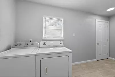 2120 Nottingham Boulevard, Fort Worth, TX 76112 - Photo 29