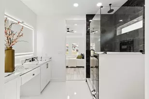 823 S Winnetka Ave, Dallas, TX 75208 - Photo 15