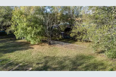 208 Shadowwood Street, Gun Barrel City, TX 75156 - Photo 7