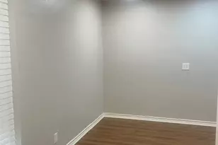 315 S Baker St, Granbury, TX 76048 - Photo 23