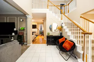 2106 Hunter Pl Ln, Arlington, TX 76006 - Photo 3