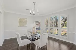 700 Pistachio Cir, Irving, TX 75063 - Photo 11