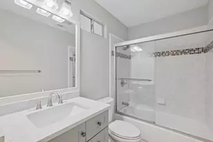 700 Pistachio Cir, Irving, TX 75063 - Photo 33