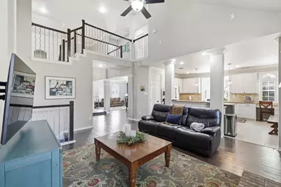 943 Kingwood Circle, Highland Village, TX 75077 - Photo 9