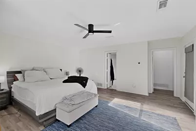 3900 N Shadycreek Drive, Arlington, TX 76013 - Photo 13