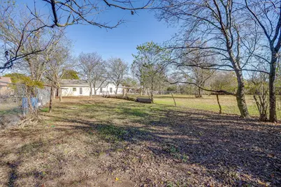 619 W Live Oak Street, Jacksboro, TX 76458 - Photo 27