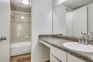 6050 Melody Ln, Dallas, TX 75231 - Photo 17