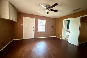 2946 Lipscomb St, Fort Worth, TX 76110 - Photo 35