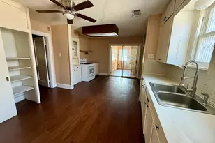 2946 Lipscomb St, Fort Worth, TX 76110 - Photo 17