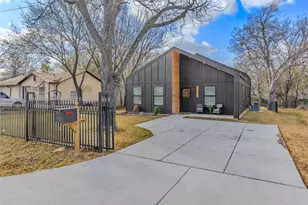 1900 Rosemary St, Greenville, TX 75401 - Photo 3