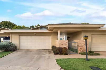 61 One Main Place, Benbrook, TX 76126 - Photo 1