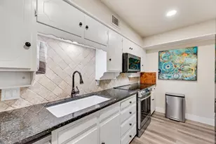 61 1 Main Pl, Benbrook, TX 76126 - Photo 13