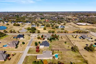 109 Silver Rose Blvd, Burleson, TX 76028 - Photo 33