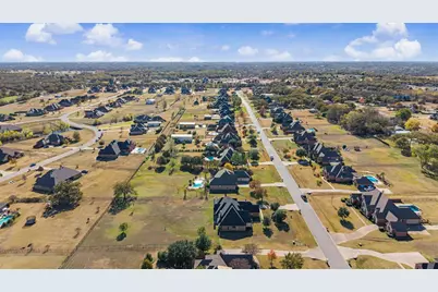 109 Silver Rose Boulevard, Burleson, TX 76028 - Photo 29