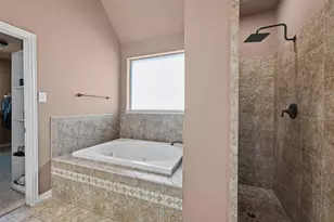 109 Silver Rose Blvd, Burleson, TX 76028 - Photo 23