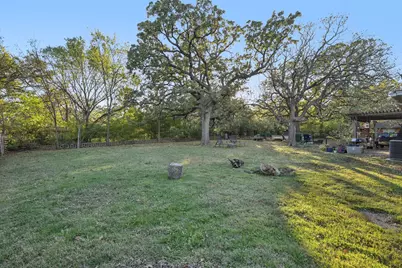 1202 Hopkins Drive, Denton, TX 76205 - Photo 37