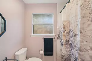 1202 Hopkins Dr, Denton, TX 76205 - Photo 31