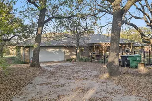 1202 Hopkins Dr, Denton, TX 76205 - Photo 3