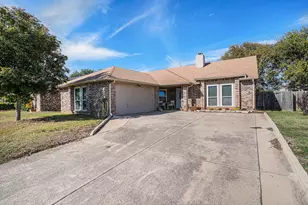 4205 Staghorn Cir S, Fort Worth, TX 76137 - Photo 3