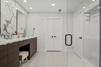 1916 Shorewood Drive, Grapevine, TX 76051 - Photo 25