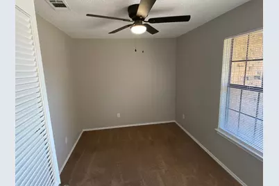 117 Stony Creek Drive, Euless, TX 76039 - Photo 7