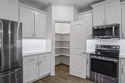 327 Coyote Creek Drive, Lavon, TX 75166 - Photo 7