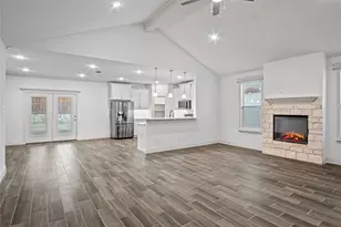 327 Coyote Creek Dr, Lavon, TX 75166 - Photo 5