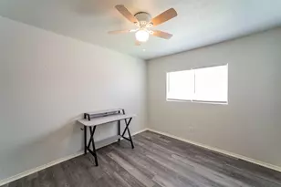 9844 Sparrow Hawk Ln, Fort Worth, TX 76108 - Photo 9