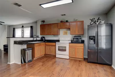 204 Deer Run Drive, Sanger, TX 76266 - Photo 5