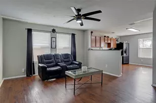 204 Deer Run Dr, Sanger, TX 76266 - Photo 3