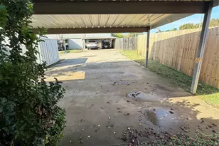 2828 Springhaven Ct, Bedford, TX 76021 - Photo 7