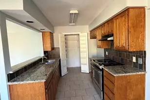 2828 Springhaven Ct, Bedford, TX 76021 - Photo 3