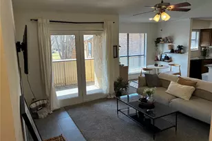 2109 Rainbow Dr, Arlington, TX 76011 - Photo 3