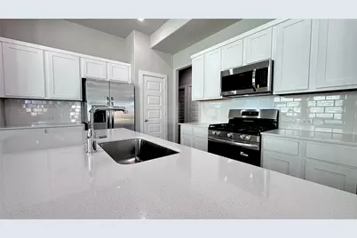 1002 London Town Lane, Princeton, TX 75071 - Photo 9