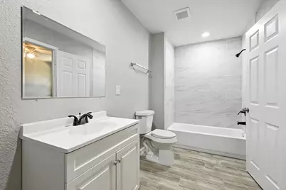 204 W Boyd Avenue, Bonham, TX 75418 - Photo 11