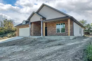 709 Blue Fathom Dr, Runaway Bay, TX 76426 - Photo 5