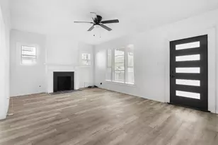 811 N Crawford St, Dallas, TX 75203 - Photo 3